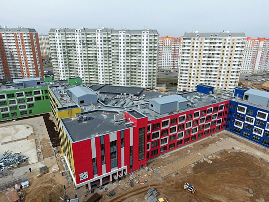 Ремонт образовательной школы в Москве на 2100 мест в Некрасовке