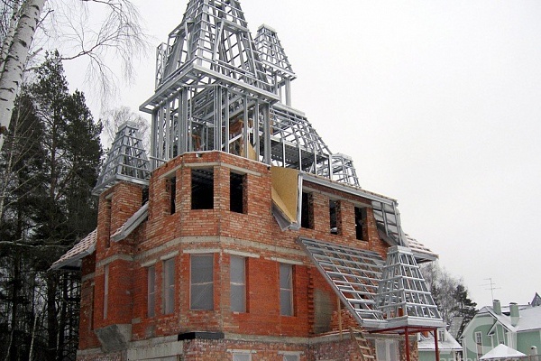Реконструкции зданий с использованием легких стальных конструкций
