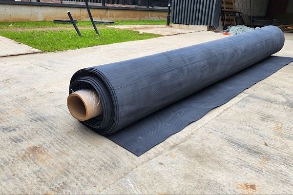 ПВХ мембраны для реконструкции зданий в Москве